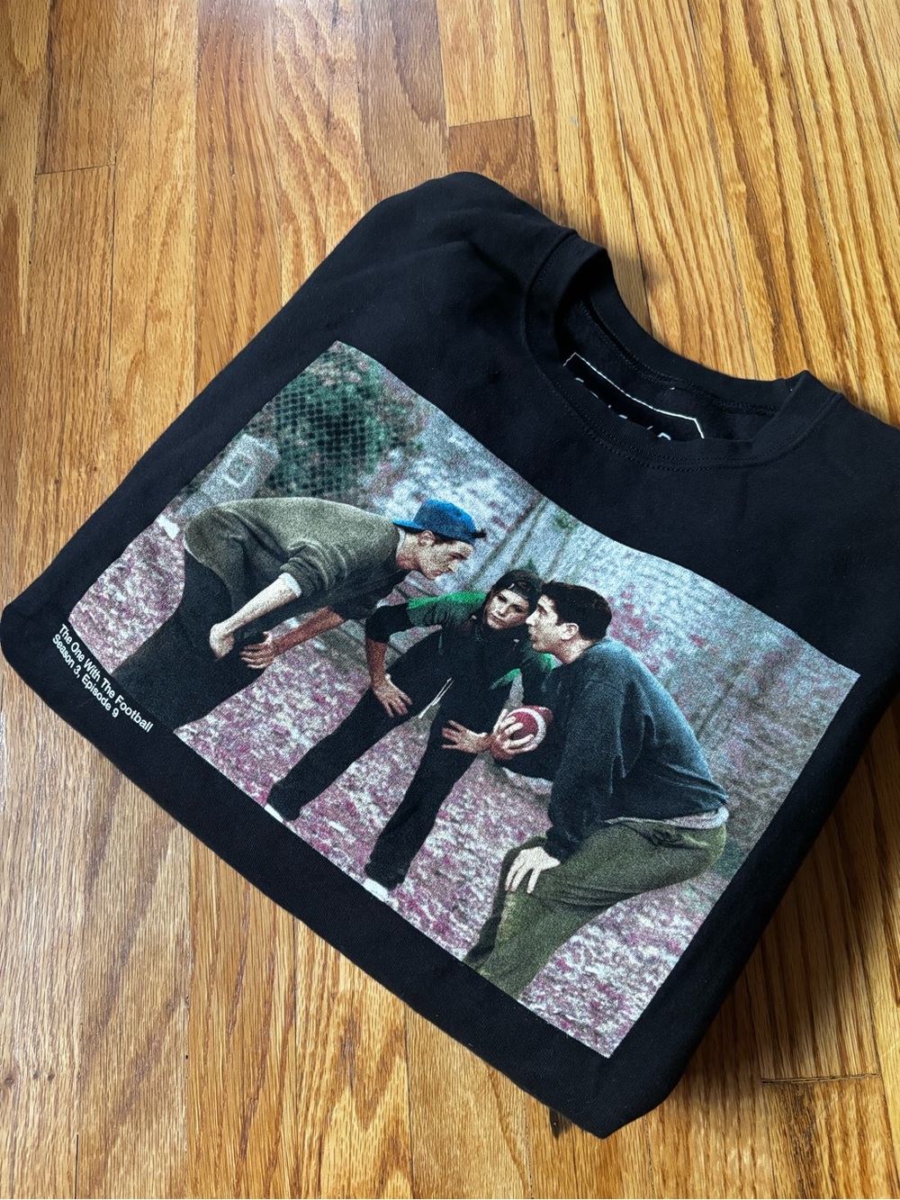 “FRIENDS” Rare Graphic Crewneck Sweatshirt